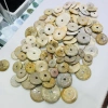 A 15-year-old store specializing in white jade, crystal, pearl, coral jade pendant, square pendant, and untroubled pendant details Picture